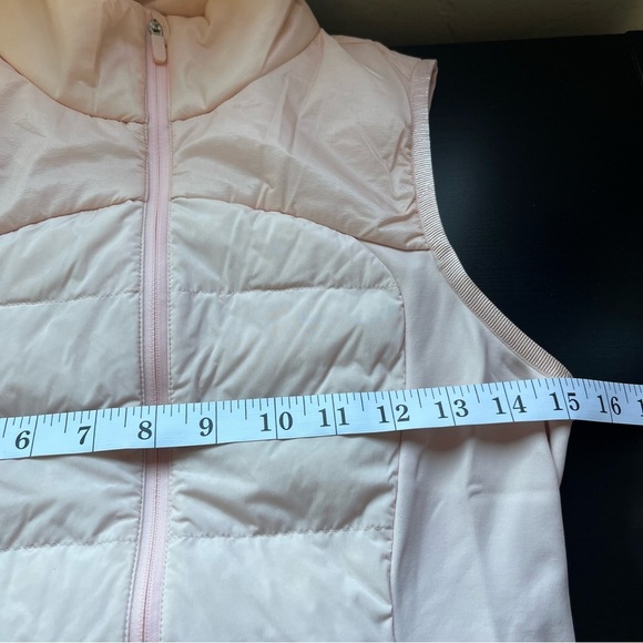 Lululemon Down for It All Vest Pink Mist Size 4 - Picture 10 of 13